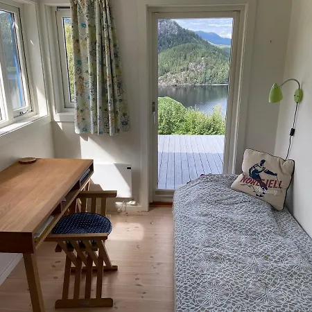 Dyrhaug - Hytte Med Utsikt Over Kroderen Dom wakacyjny *