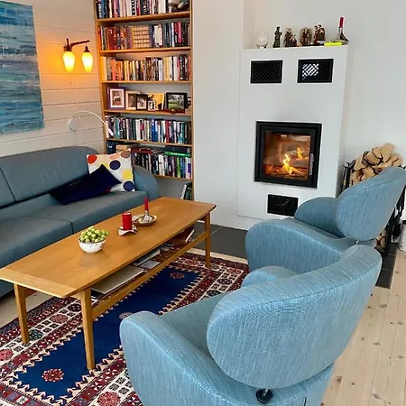 Dyrhaug - Hytte Med Utsikt Over Kroderen Vakantiehuis