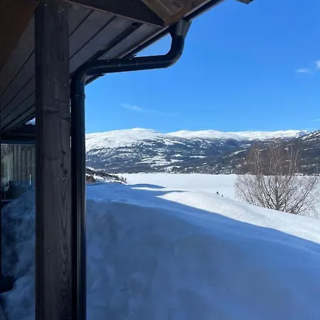 Dyrhaug - Hytte Med Utsikt Over Kroderen Vakantiehuis *