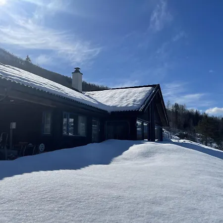Dyrhaug - Hytte Med Utsikt Over Kroderen * Noresund
